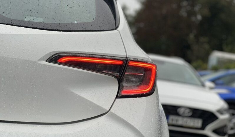 Toyota Corolla 1.2 T Active full