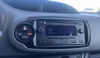 Toyota Yaris 1.5 Active full