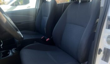 Toyota Yaris 1.5 Active full