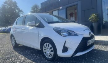 Toyota Yaris 1.5 Active full