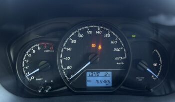 Toyota Yaris 1.5 Active full