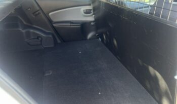 Toyota Yaris 1.5 Active full