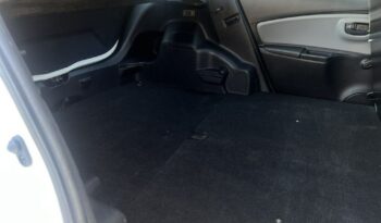 Toyota Yaris 1.5 Active full