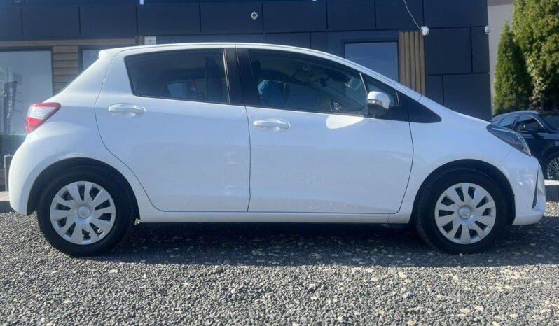 Toyota Yaris 1.5 Active full