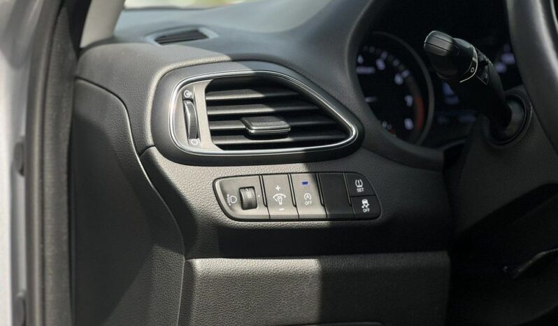 Hyundai i30 1.0 T-GDI Modern full