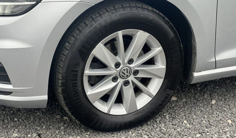 Volkswagen Golf VII 1.0 TSI BMT Trendline full