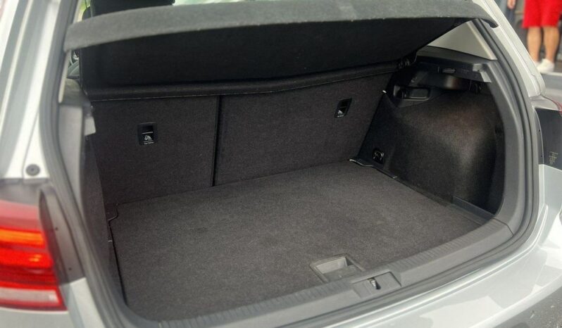 Volkswagen Golf VII 1.0 TSI BMT Trendline full