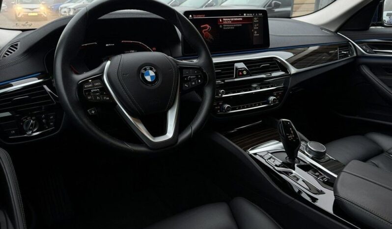 BMW Seria 5 530e Luxury Line full