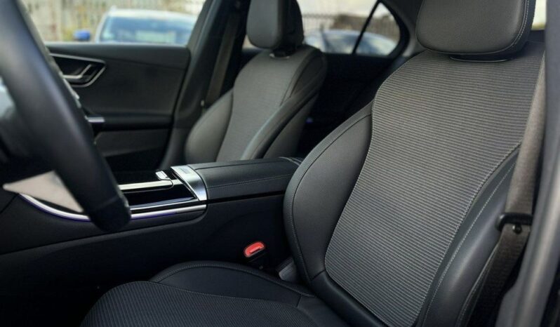 Mercedes-Benz Klasa C full