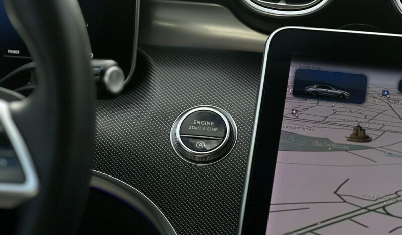 Mercedes-Benz Klasa C full