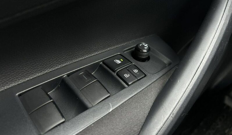 Toyota Corolla 1.2 T Active full