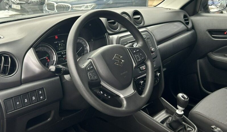 Suzuki Vitara full