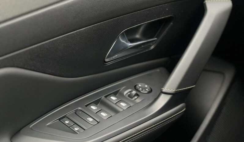 Peugeot 308 1.2 PureTech GT S&S EAT8 full