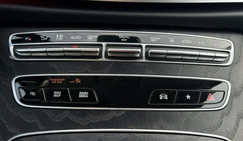 Mercedes-Benz Klasa E full