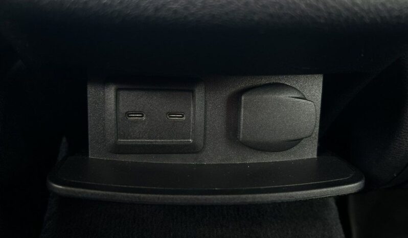 Mercedes-Benz Klasa E full