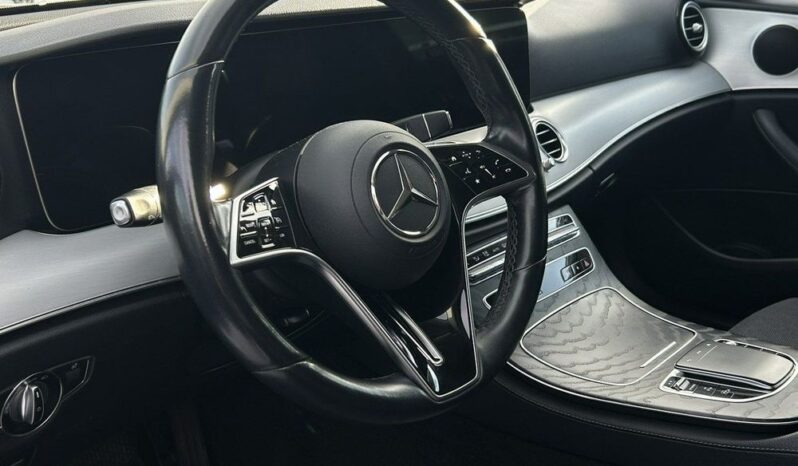 Mercedes-Benz Klasa E full