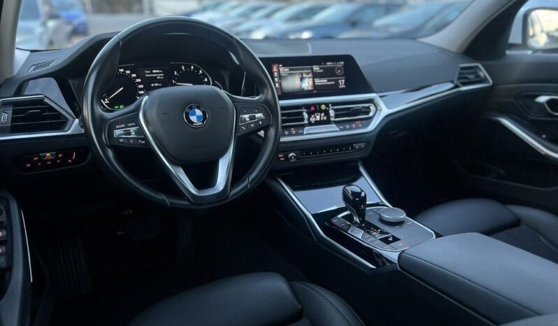 BMW Seria 3 318i Sport Line full