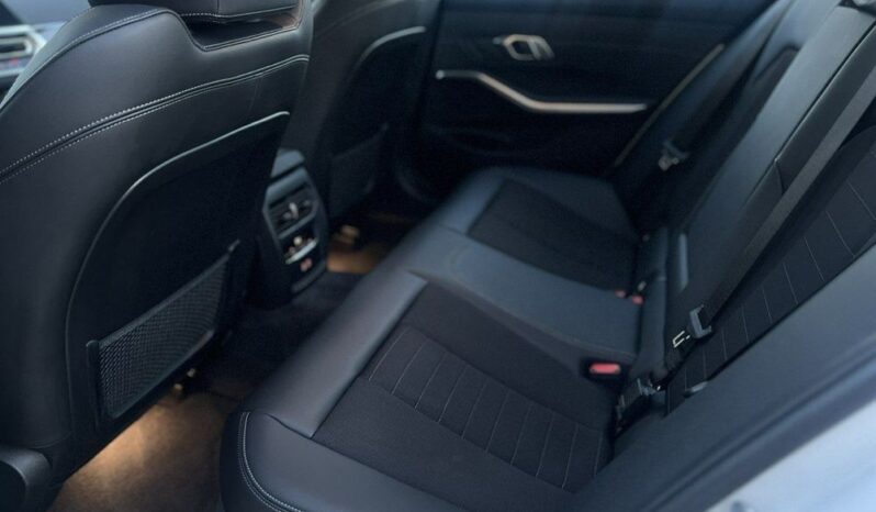 BMW Seria 3 318i Sport Line full