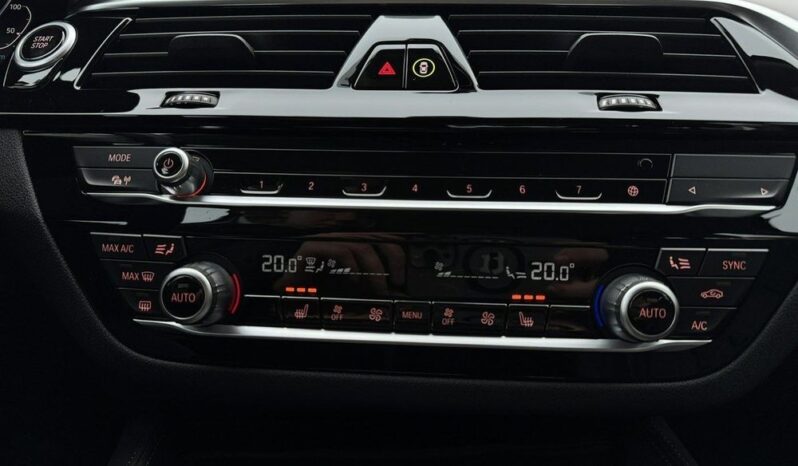 BMW Seria 5 530e Luxury Line full