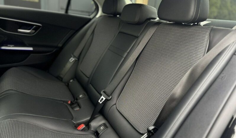 Mercedes-Benz Klasa C full