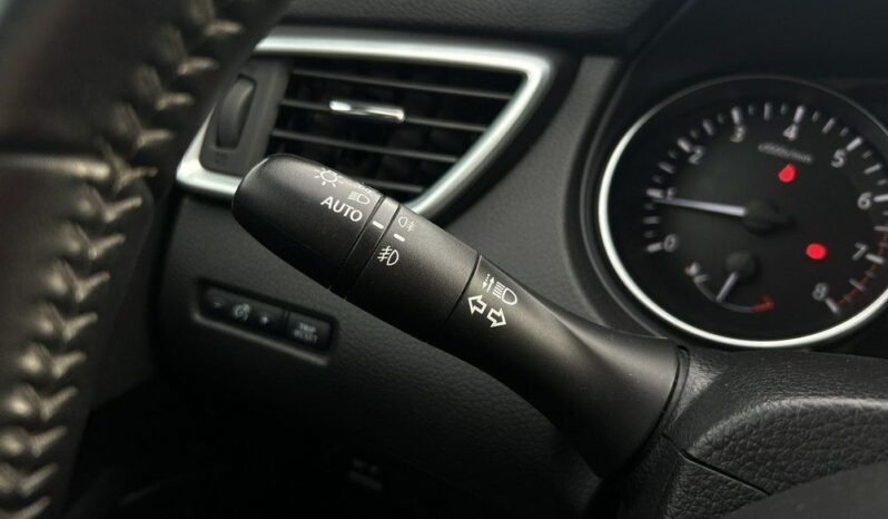 Nissan Qashqai 1.3 DIG-T N-Connecta EU6d full