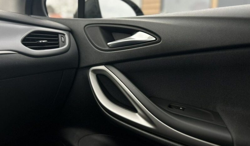 Opel Astra 1.2 T Edition S&S full