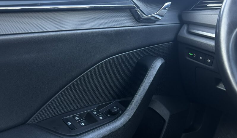 Škoda Octavia Salon Polska Poleasingowy I właściciel Serwis ASO VAT 23% Bezwypadkowy IV (2020-) full