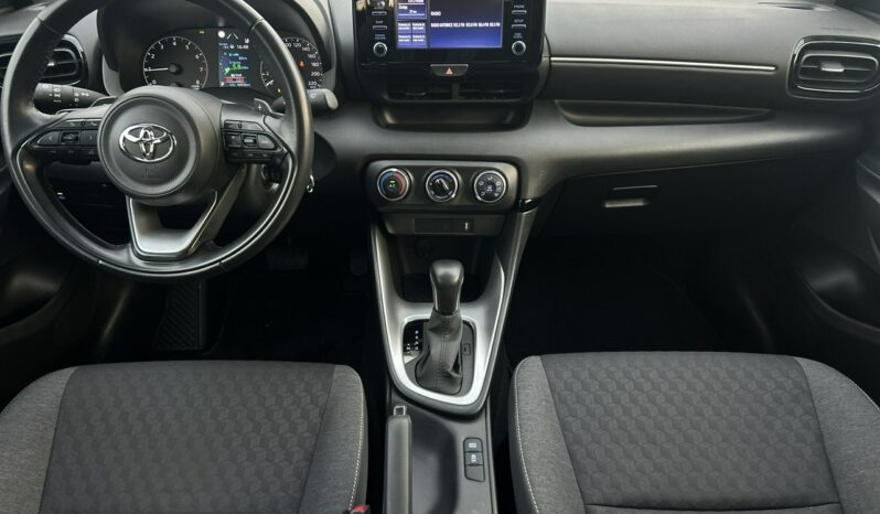 Toyota Yaris Salon Polska Poleasingowy I właściciel Serwis ASO VAT 23% Bezwypadkowy IV (2020-) full