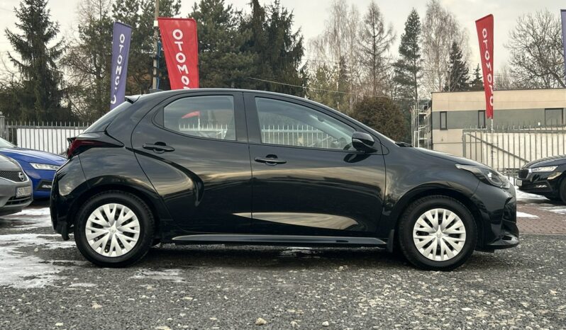 Toyota Yaris Salon Polska Poleasingowy I właściciel Serwis ASO VAT 23% Bezwypadkowy IV (2020-) full