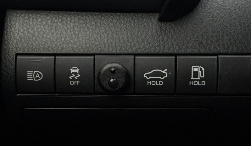 Toyota Camry Salon Polska Poleasingowy I właściciel Serwis ASO VAT 23% Bezwypadkowy IX (2018-) full