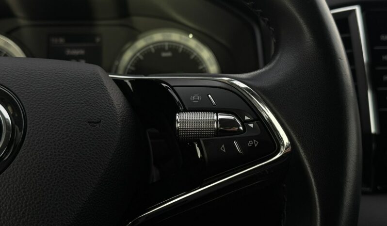 Škoda Karoq Salon Polska Poleasingowy I właściciel Serwis ASO VAT 23% Bezwypadkowy full