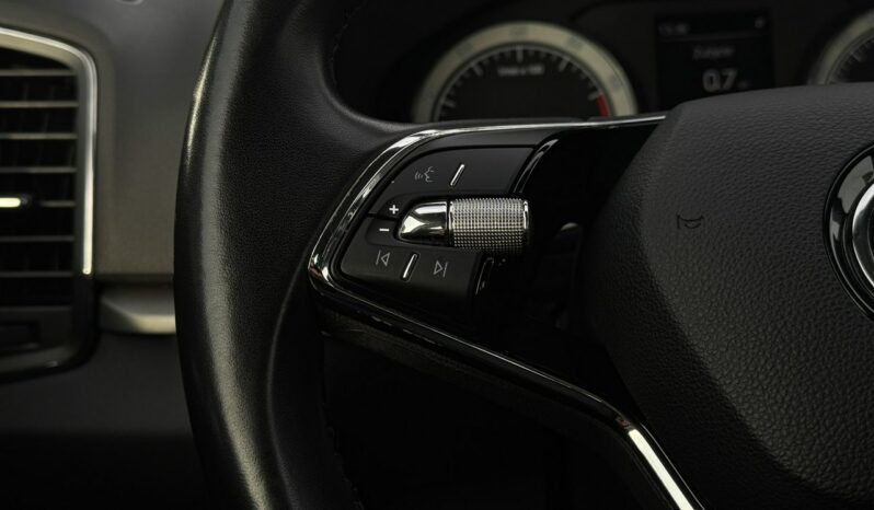 Škoda Karoq Salon Polska Poleasingowy I właściciel Serwis ASO VAT 23% Bezwypadkowy full