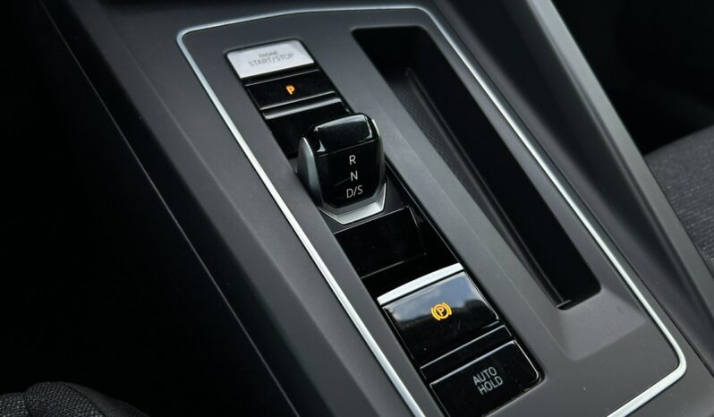 Volkswagen Golf Salon Polska Poleasingowy I właściciel Serwis ASO VAT 23% VIII (2020-) full