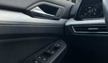 Volkswagen Golf Salon Polska Poleasingowy I właściciel Serwis ASO VAT 23% VIII (2020-) full