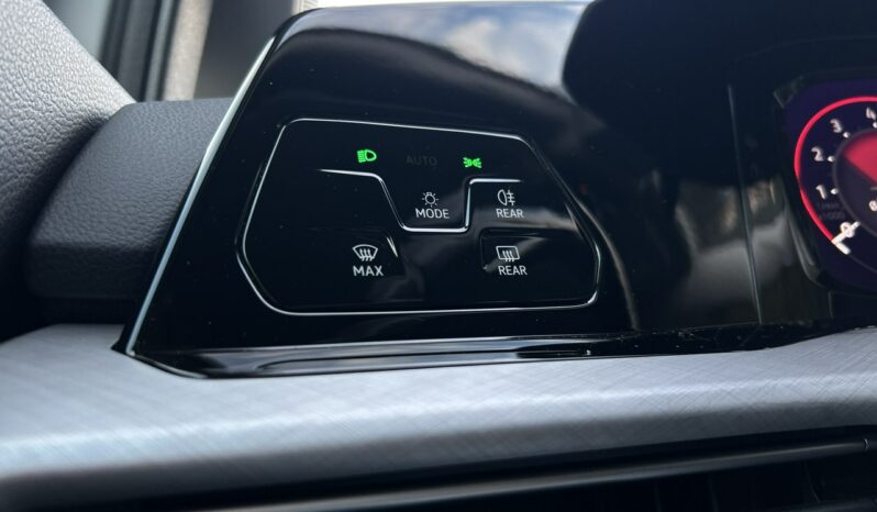 Volkswagen Golf Salon Polska Poleasingowy I właściciel Serwis ASO VAT 23% VIII (2020-) full