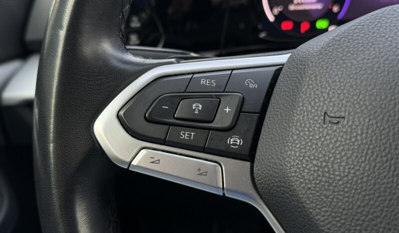 Volkswagen Golf Salon Polska Poleasingowy I właściciel Serwis ASO VAT 23% VIII (2020-) full