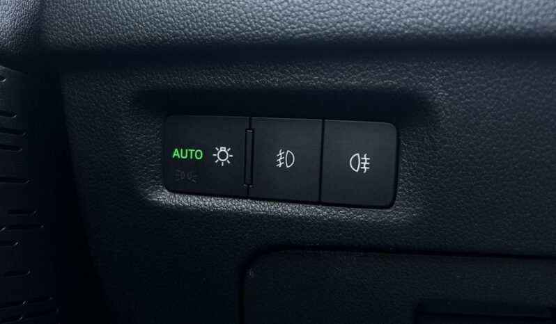 Skoda Octavia 1.0 TSI Ambition full