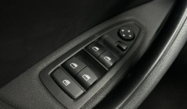 BMW X1 sDrive18i xLine full