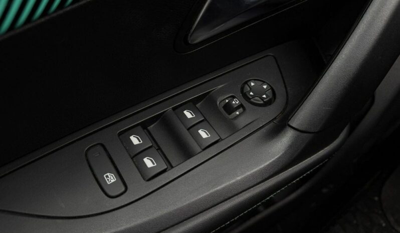 Peugeot 2008 1.5 BlueHDi Allure Pack S&S full