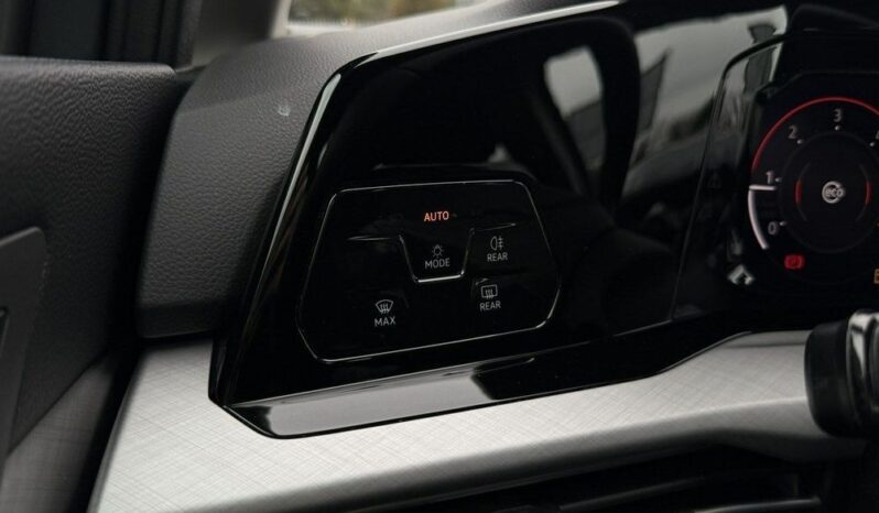 Volkswagen Golf 2.0 TDI Style full