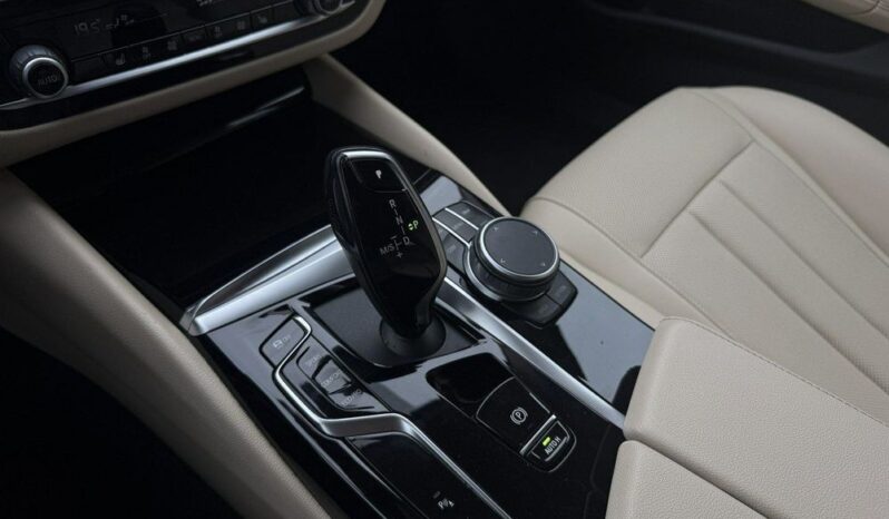 BMW Seria 5 518d full