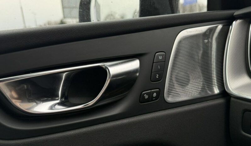 Volvo XC 60 full