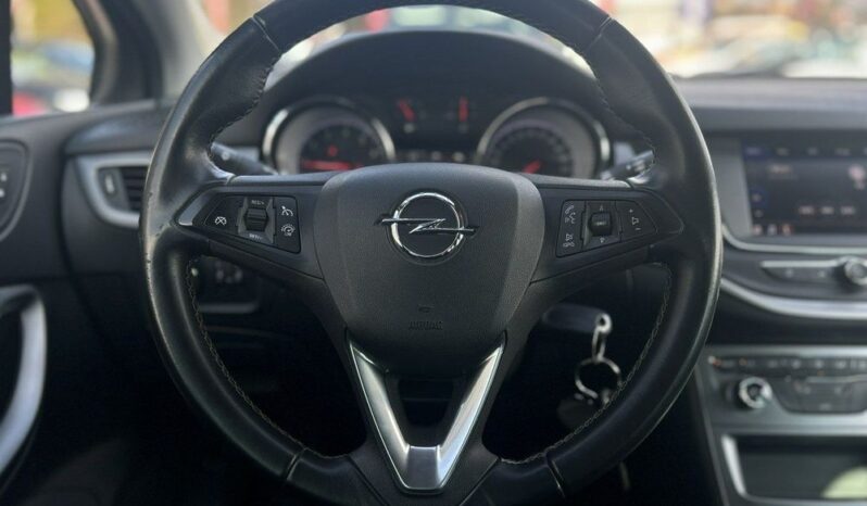 Opel Astra full