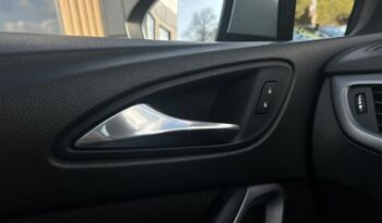 Opel Astra full