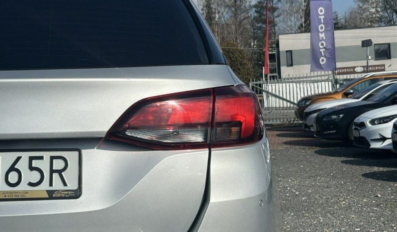 Opel Astra full