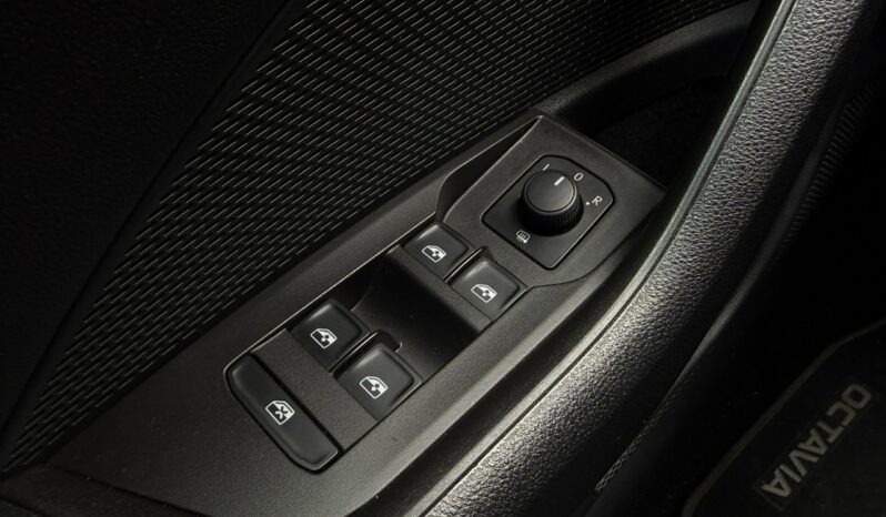 Škoda Octavia a Salon Polska Poleasingowy I właściciel Serwis  VAT 23% Bezwypadkowy IV (2020-) full