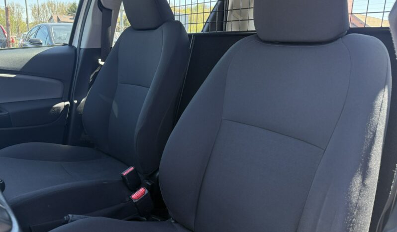 Toyota Yaris Krajowy Poleasingowy VAN 2-OSOBOWY I właściciel VAT 23% Van III (2011-2019) full