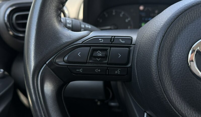 Toyota Yaris Salon Polska Poleasingowy I właściciel Serwis ASO VAT 23% Bezwypadkowy IV (2020-) full