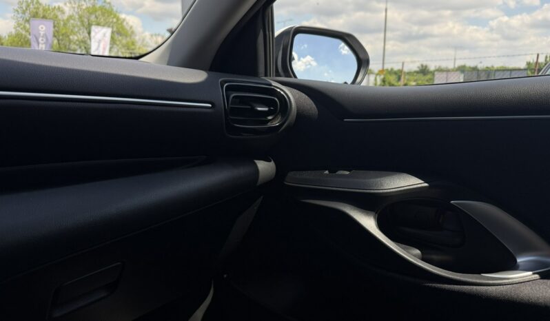 Toyota Yaris Salon Polska Poleasingowy I właściciel Serwis ASO VAT 23% Bezwypadkowy IV (2020-) full