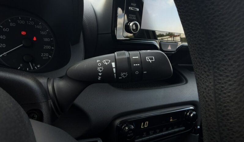 Toyota Yaris Salon Polska Poleasingowy I właściciel Serwis ASO VAT 23% Bezwypadkowy IV (2020-) full